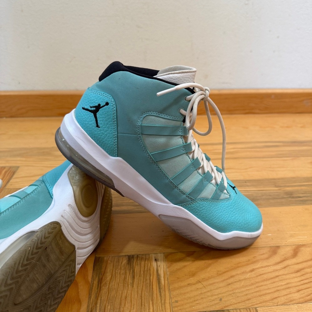 Nike Air Jordan Max Aura Light Aqua AQ9249-400 Youth Basketball‎ Sneakers 8Y